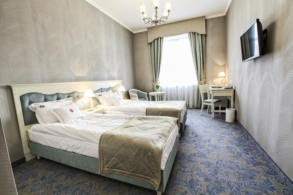Hotel Jarosław Dış mekan fotoğraf