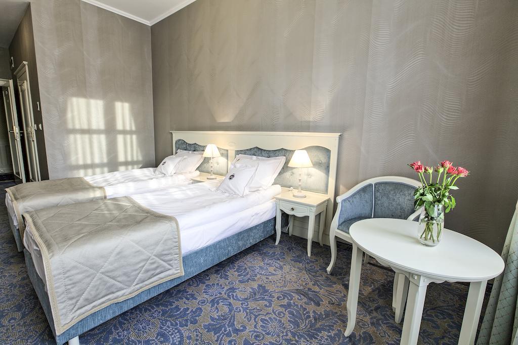 Hotel Jarosław Dış mekan fotoğraf