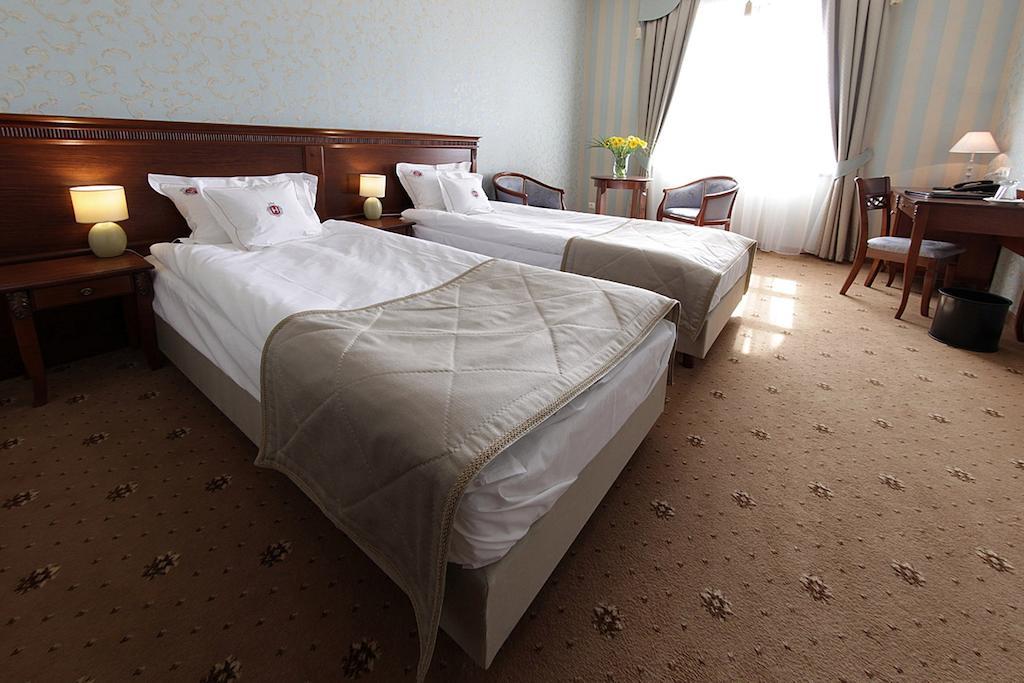 Hotel Jarosław Oda fotoğraf