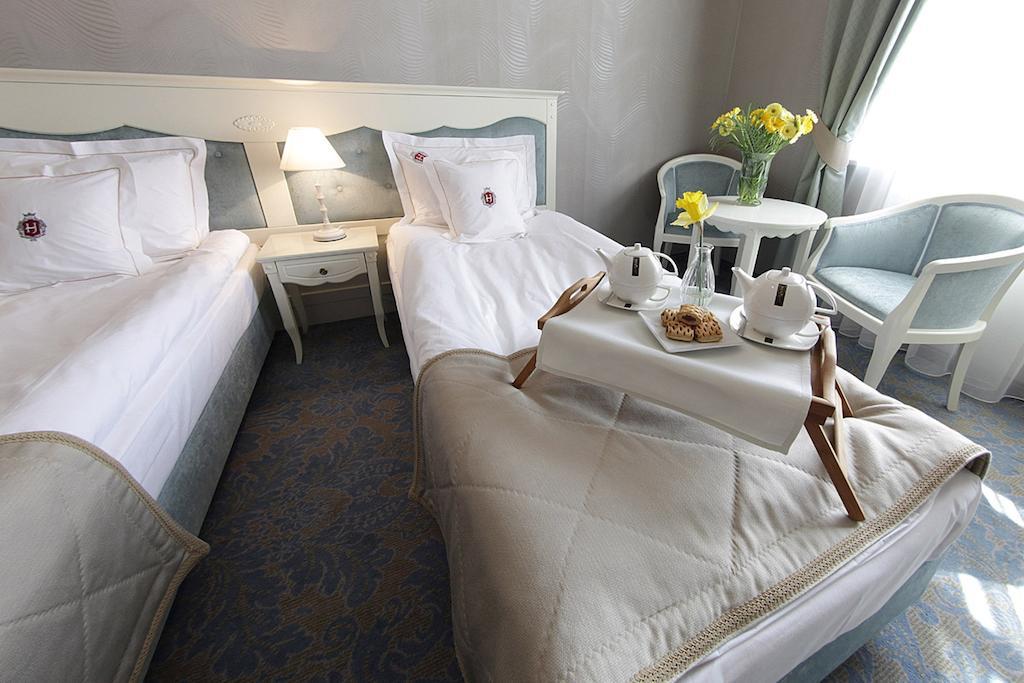 Hotel Jarosław Oda fotoğraf