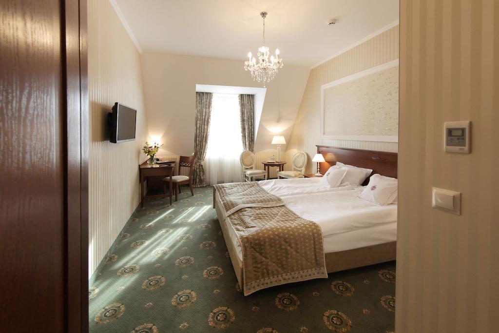 Hotel Jarosław Dış mekan fotoğraf