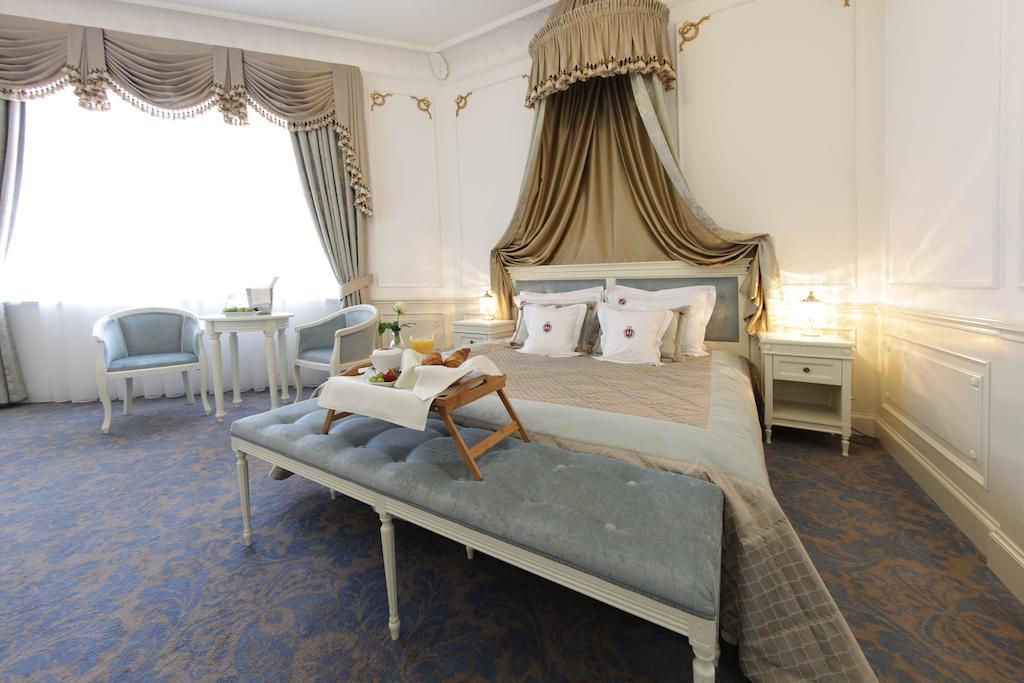 Hotel Jarosław Dış mekan fotoğraf