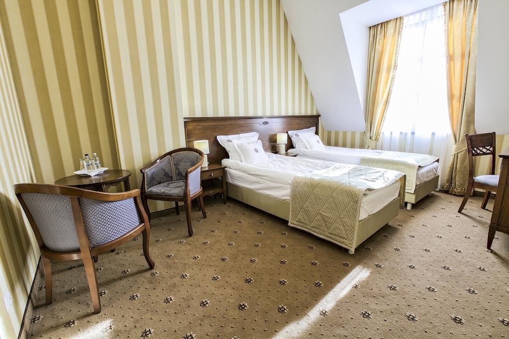 Hotel Jarosław Dış mekan fotoğraf