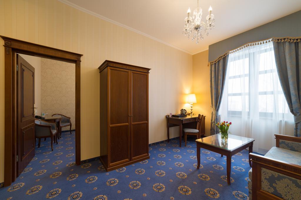 Hotel Jarosław Dış mekan fotoğraf