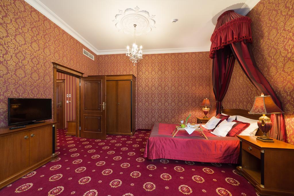 Hotel Jarosław Dış mekan fotoğraf