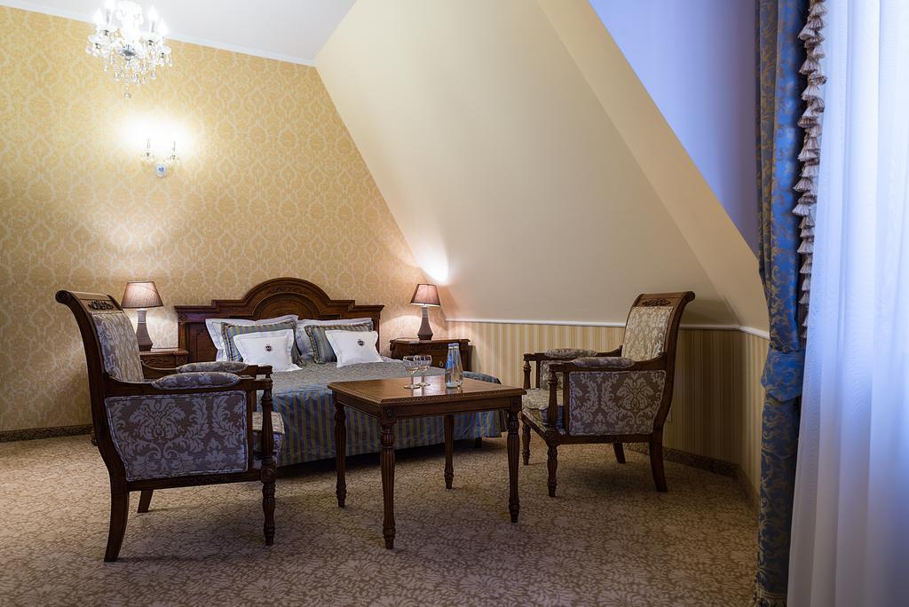 Hotel Jarosław Dış mekan fotoğraf