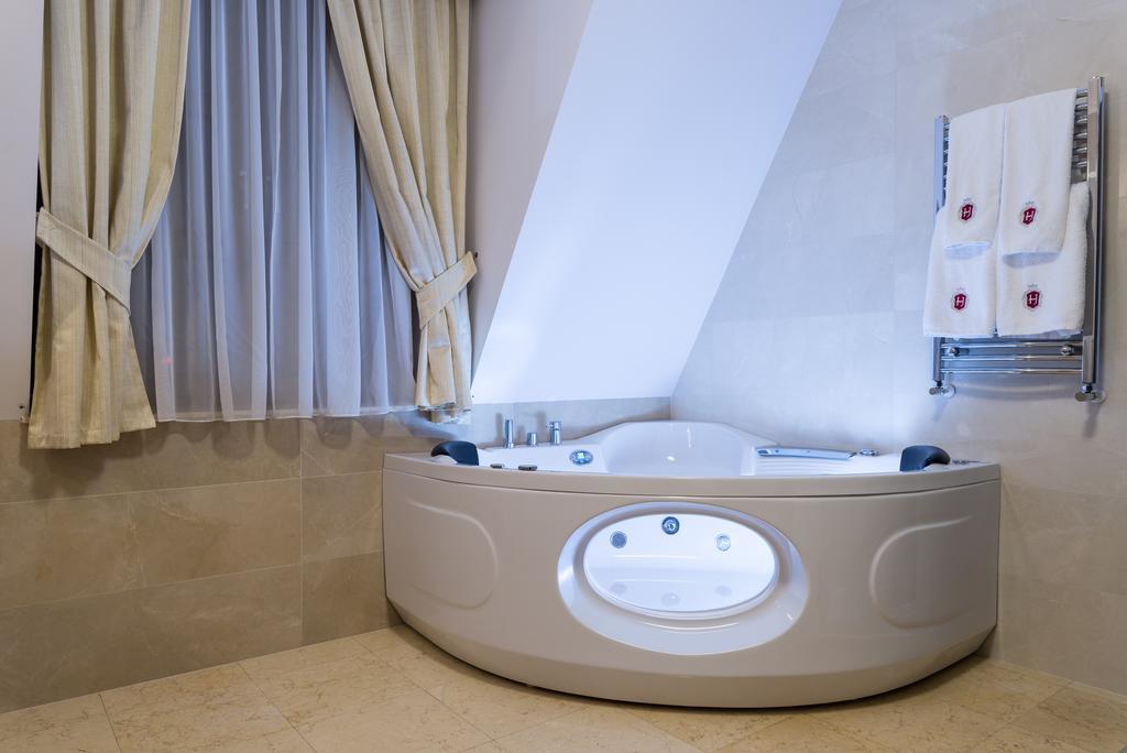 Hotel Jarosław Dış mekan fotoğraf