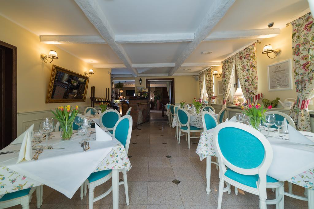 Hotel Jarosław Dış mekan fotoğraf