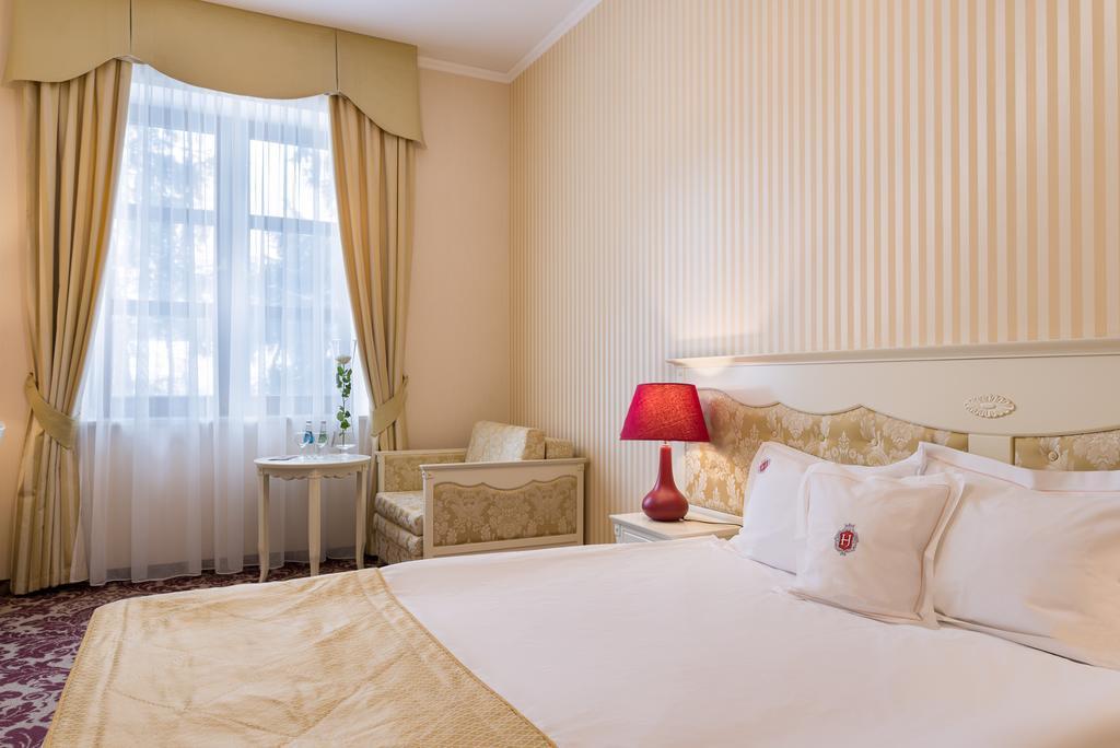 Hotel Jarosław Dış mekan fotoğraf