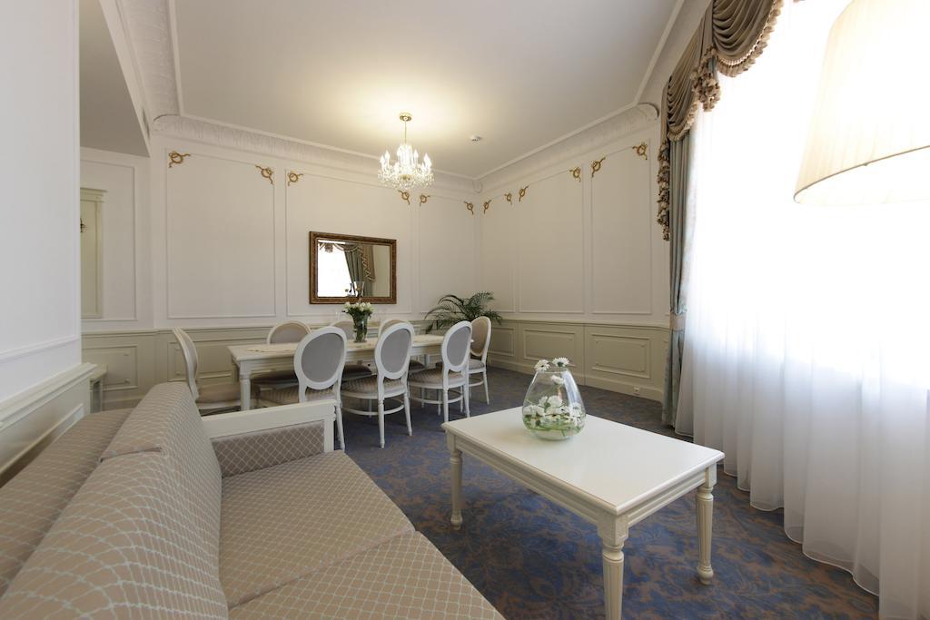 Hotel Jarosław Dış mekan fotoğraf
