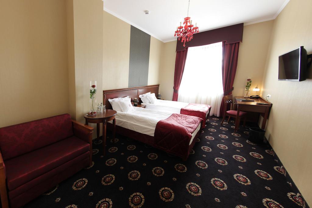 Hotel Jarosław Dış mekan fotoğraf
